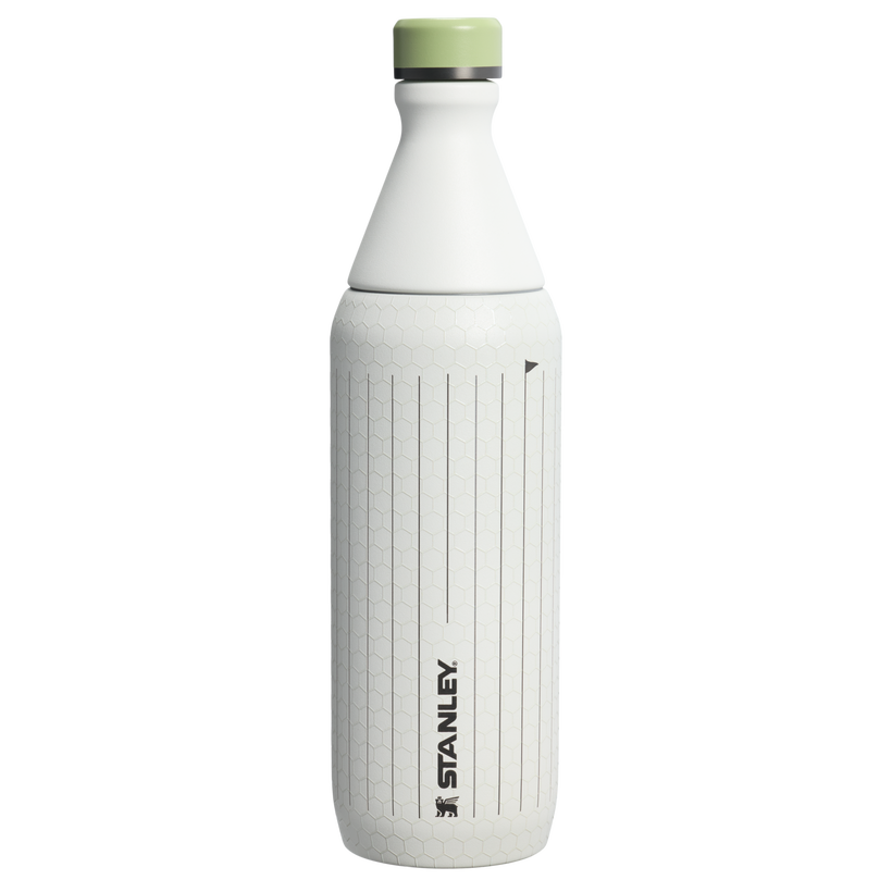 The Stanley 1913 x Nelly Korda All Day Slim Bottle - Modern Holiday Sip